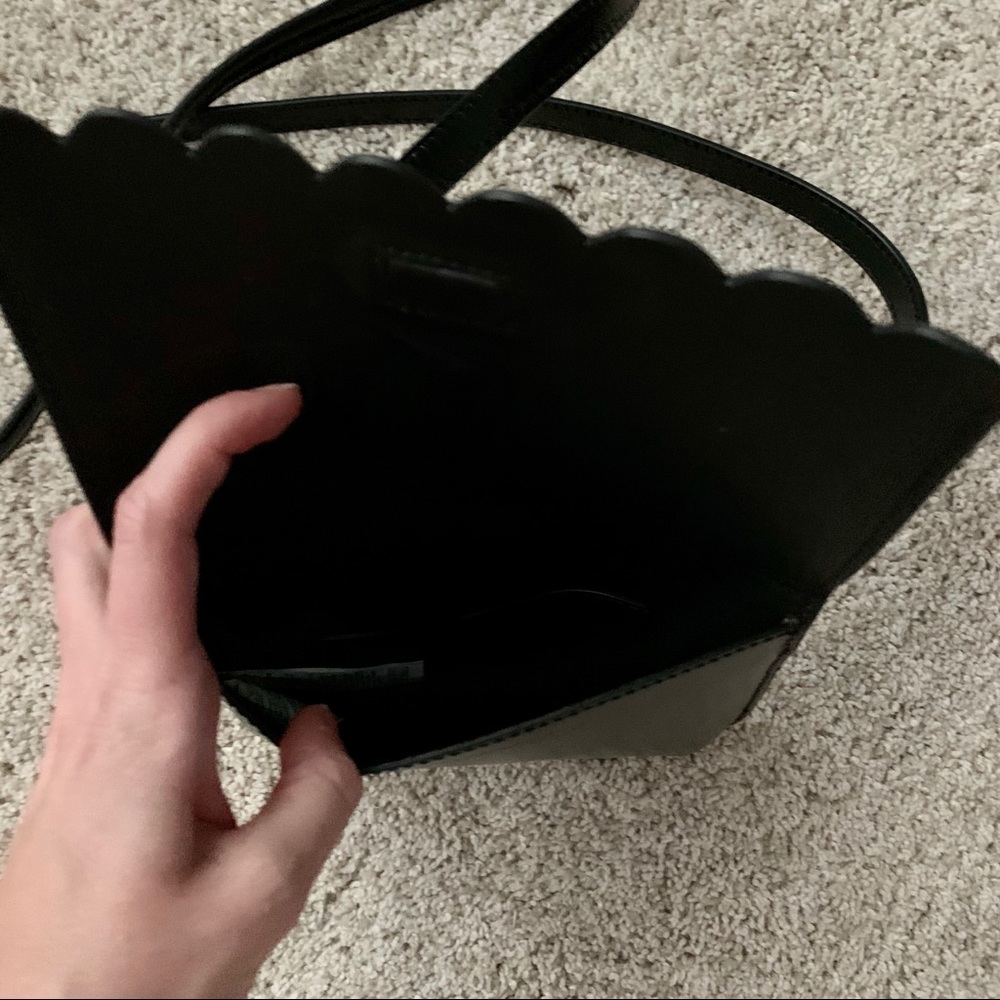 Banana Republic Black Scallop Edge Small Crossbody - Picture 4 of 5